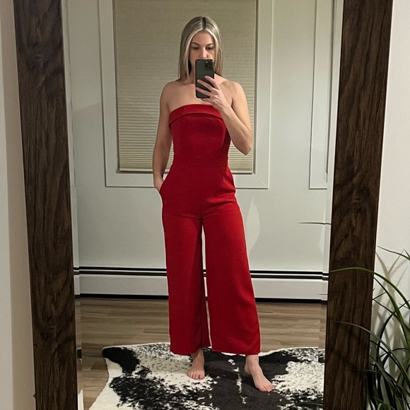 Red Jumpsuit - Cupcakes and Cashmere - Picture 3 of 6